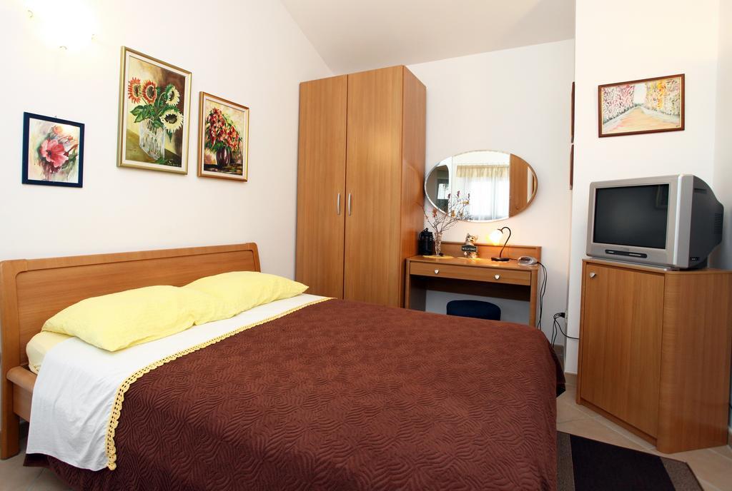 Parenzana Sea View Apartments Sk Portoroz Exterior foto
